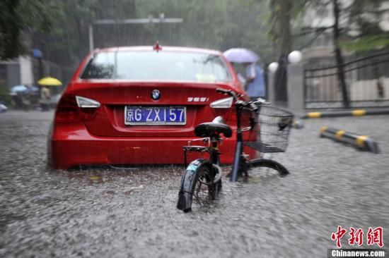 5暴雨.jpg